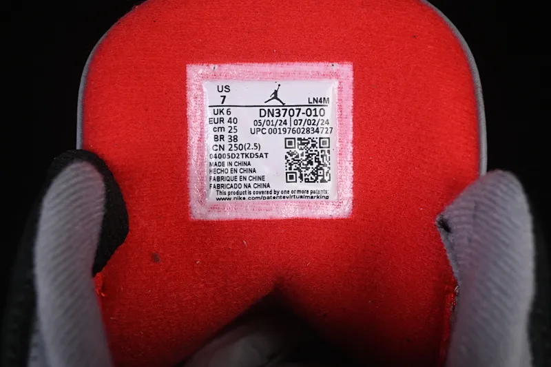 All categories Air Jordan Jordan series basketball shoes Air Jordan 3 TG version Air Jordan 3 "Black Cement" AJ3 Jordan 3 first year black cement DN3707-010